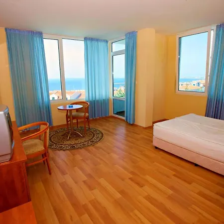 Consul Hotel